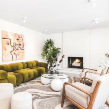 living room 