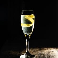 sparkling lemon cocktail