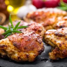 Image of Garlicky Chicken With Herbs & Vinegar