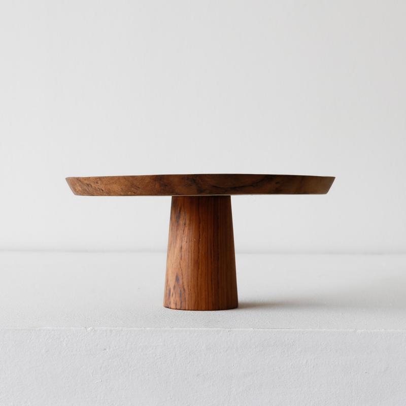 The Teak Root Cake Dish - L